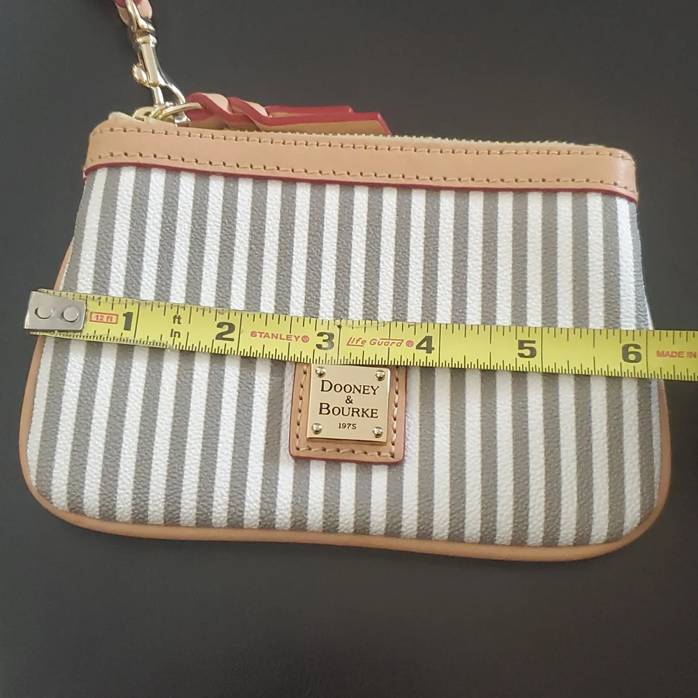 DOONEY & BOURKE  Wristlet - Picture 2 of 4
